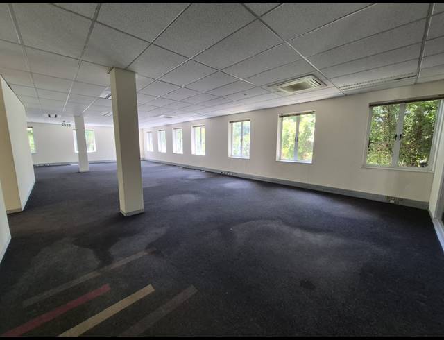 606M² OFFICE TO LET IN SANDTON CENTRAL